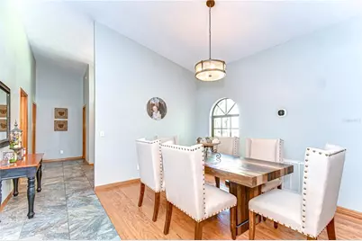 709 Sportsman Park Drive, Seffner, FL 33584 - Photo 9