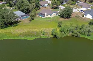 709 Sportsman Park Dr, Seffner, FL 33584 - Photo 35