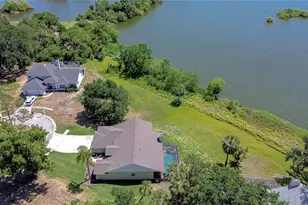 709 Sportsman Park Dr, Seffner, FL 33584 - Photo 3