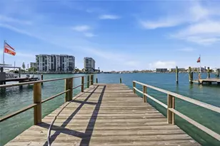 4 Bellevue Dr, Treasure Island, FL 33706 - Photo 3