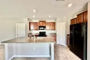 10524 Carloway Hills Dr, Wimauma, FL 33598 - Photo 9