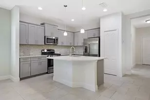 13576 Circa Crossing Dr, Lithia, FL 33547 - Photo 11