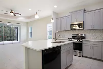 13576 Circa Crossing Drive, Lithia, FL 33547 - Photo 9