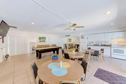 215 Valencia Boulevard #213, Largo, FL 33770 - Photo 11