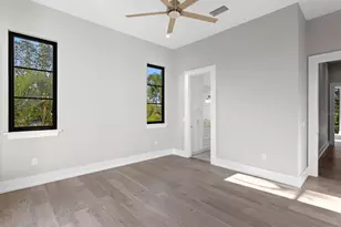 337 Coffee Pot Dr NE, Saint Petersburg, FL 33704 - Photo 29