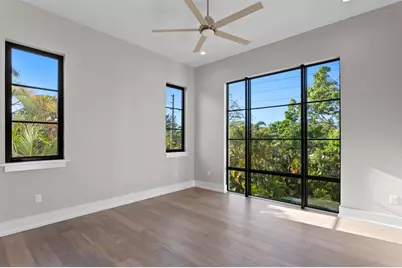 337 Coffee Pot Drive NE, Saint Petersburg, FL 33704 - Photo 31