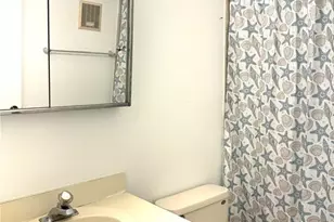 13608 S Village Dr, Tampa, FL 33618 - Photo 17