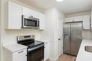 8812 Dyer Rd, Riverview, FL 33578 - Photo 9