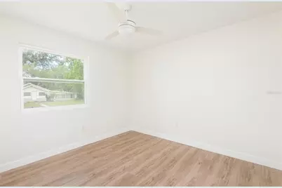 8812 Dyer Road, Riverview, FL 33578 - Photo 17