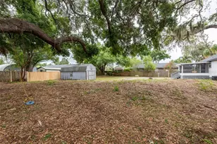 8812 Dyer Rd, Riverview, FL 33578 - Photo 33