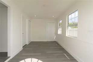 1711 E Sewaha St, Tampa, FL 33612 - Photo 21