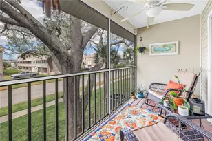 228 Sun Vista Ct N, Treasure Island, FL 33706 - Photo 33