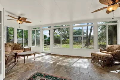 2561 58th Street N, Saint Petersburg, FL 33710 - Photo 29