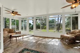 2561 58th St N, Saint Petersburg, FL 33710 - Photo 29