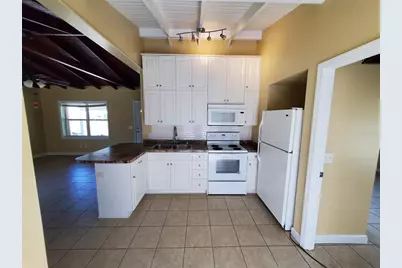 37646 Hendley Avenue, Dade City, FL 33525 - Photo 11