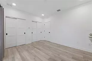 2813 Kipps Colony Dr S, Gulfport, FL 33707 - Photo 39