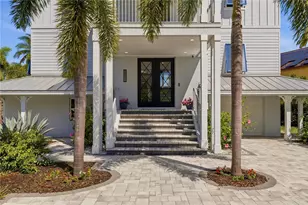 2813 Kipps Colony Dr S, Gulfport, FL 33707 - Photo 3