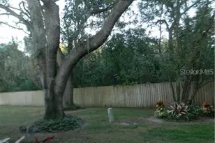 2122 Golden Oak Ln, Valrico, FL 33594 - Photo 21