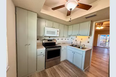 11700 Park Blvd #104, Seminole, FL 33772 - Photo 5