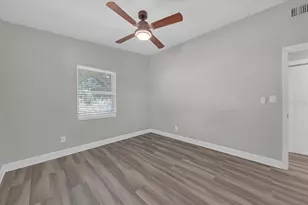 3997 Marlin Dr SE, Saint Petersburg, FL 33705 - Photo 23