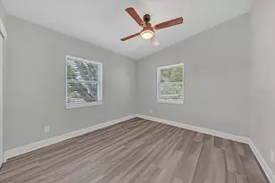 3997 Marlin Dr SE, Saint Petersburg, FL 33705 - Photo 21