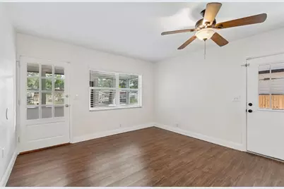 911 E Patterson Street, Tampa, FL 33604 - Photo 9