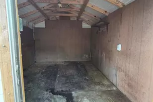 9260 Lake Dr, New Port Richey, FL 34654 - Photo 13