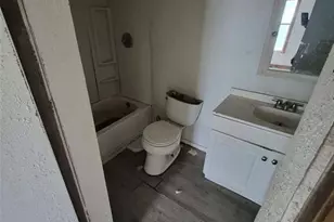 9260 Lake Dr, New Port Richey, FL 34654 - Photo 7