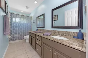 10422 Greendale Dr, Tampa, FL 33626 - Photo 47