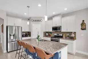 6210 Heirloom Pl, Apollo Beach, FL 33572 - Photo 13