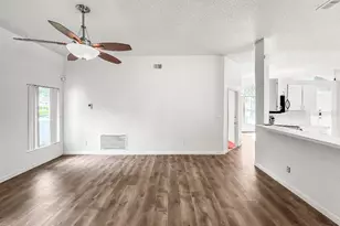 4418 White Oak Cir, Kissimmee, FL 34746 - Photo 9