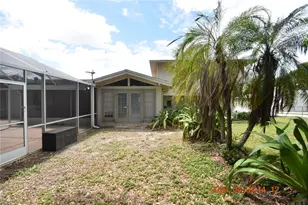8402 Blackstone Ct, Tampa, FL 33615 - Photo 57