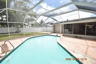 8402 Blackstone Ct, Tampa, FL 33615 - Photo 47