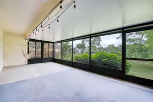 2617 Bentley Dr, Palm Harbor, FL 34684 - Photo 29