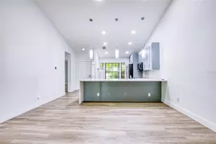 2617 Bentley Dr, Palm Harbor, FL 34684 - Photo 11