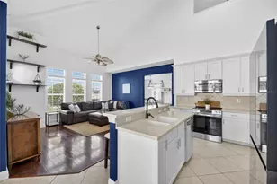 5536 Luminar Pointe Ln, Apollo Beach, FL 33572 - Photo 25