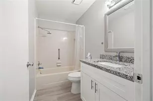 2115 N Halcyon Dr, Sun City Center, FL 33573 - Photo 7