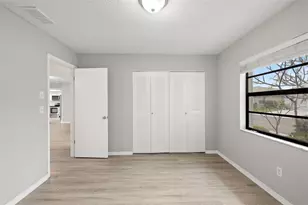 2115 N Halcyon Dr, Sun City Center, FL 33573 - Photo 5