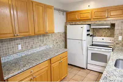 6131 42nd Avenue N, Saint Petersburg, FL 33709 - Photo 5