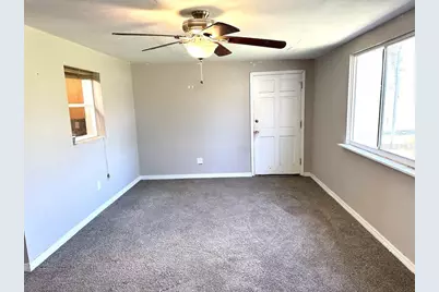 6131 42nd Avenue N, Saint Petersburg, FL 33709 - Photo 7