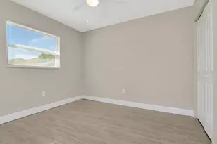 1211 62nd Ave E, Bradenton, FL 34203 - Photo 17