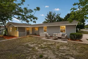 7925 Canna Dr, Port Richey, FL 34668 - Photo 7