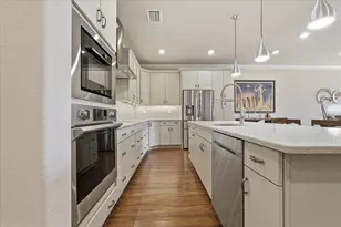 603 Ozona Village Dr, Palm Harbor, FL 34683 - Photo 13