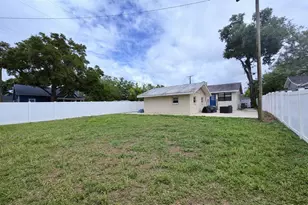 7218 N Highland Ave, Tampa, FL 33604 - Photo 15