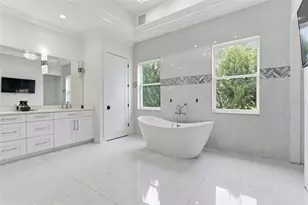 8241 Cass Rd, Zephyrhills, FL 33540 - Photo 39