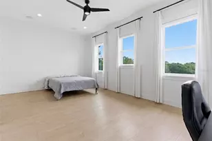 8241 Cass Rd, Zephyrhills, FL 33540 - Photo 73