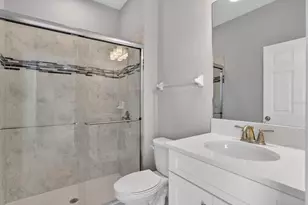 3168 Fall Harvest Dr, Zephyrhills, FL 33540 - Photo 15