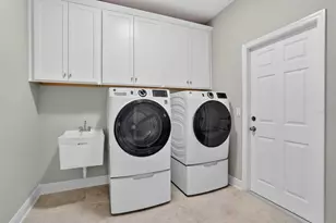 3168 Fall Harvest Dr, Zephyrhills, FL 33540 - Photo 33