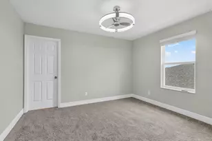 3168 Fall Harvest Dr, Zephyrhills, FL 33540 - Photo 19