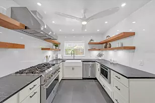165 19th Ave SE, Saint Petersburg, FL 33705 - Photo 21